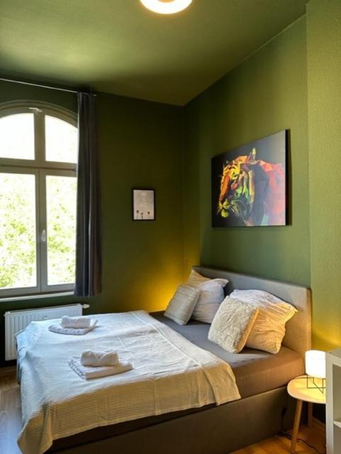 Ferienwohnung "Charlotte" Nahe Der Elbe Mit Kostenlosem Parkplatz Vor Der Tuer Magdeburg Exterior photo